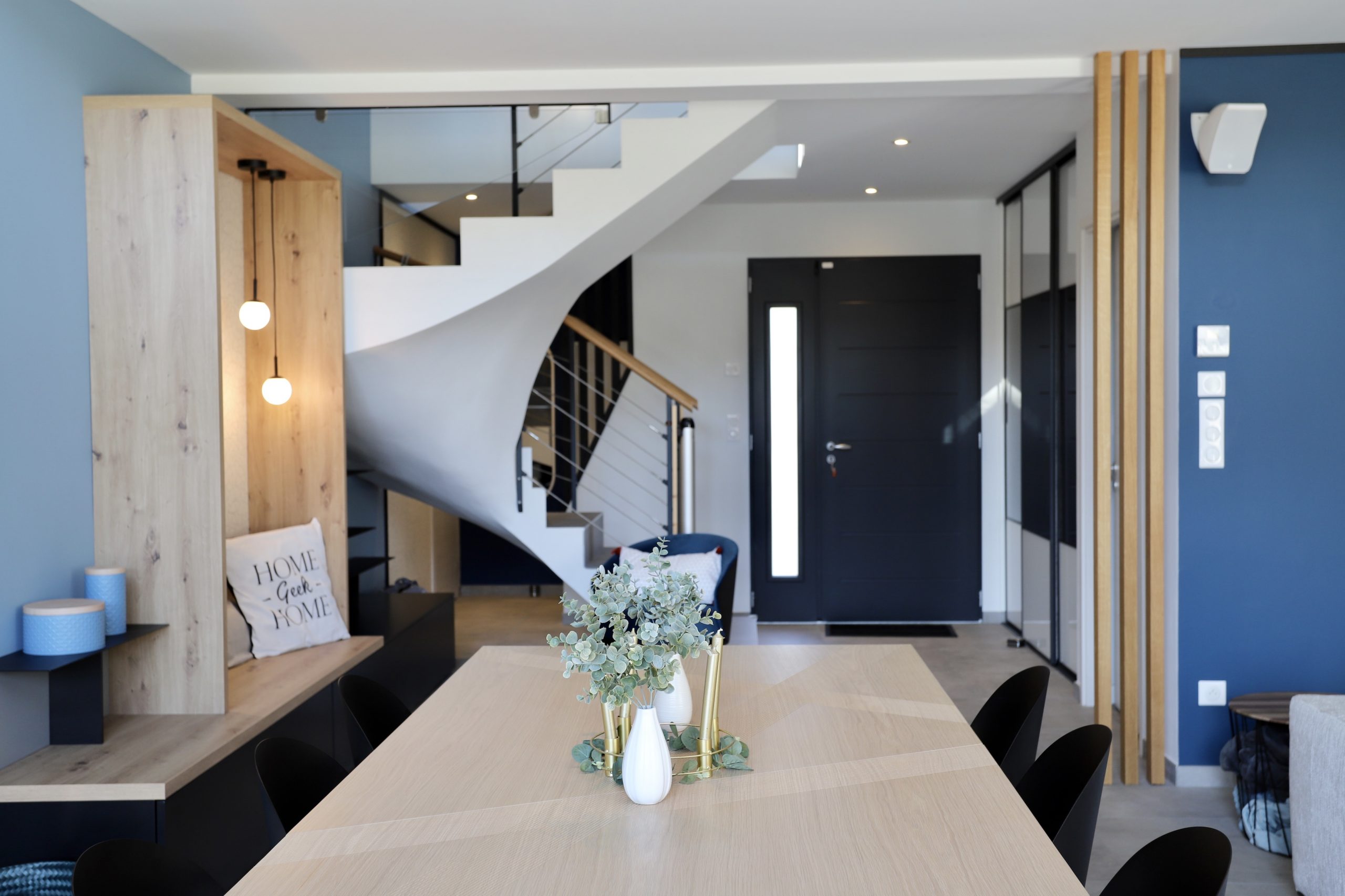@anniemazuy#architectedinterieur#craponne#lyon#amenagement#piecedevie#bleu#amenagement7