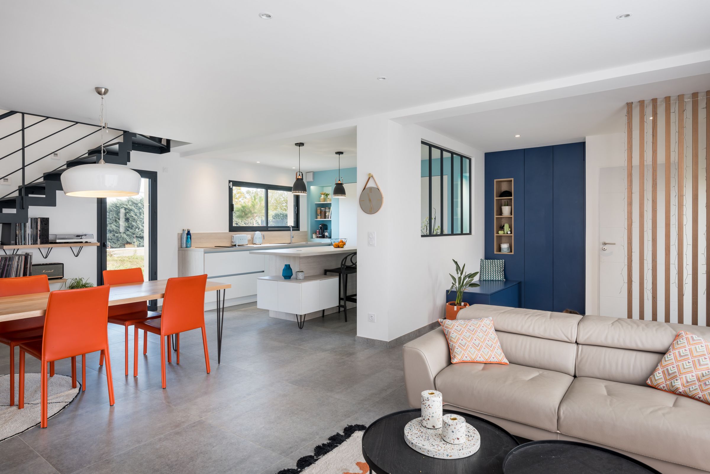architecture interieur de villa a chaponost dans ouest lyonnais coneption annie mazuy et april moon home edition